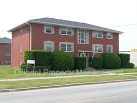 399 Elmgrove Ave in Oshawa, ON - Building Photo