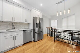 132 Hope St in Stamford, CT - Building Photo - Building Photo