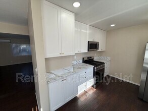 256 Euclid Pl in Upland, CA - Building Photo - Building Photo