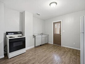 51 S Ogden Ave in Columbus, OH - Building Photo