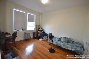 1687 Commonwealth Ave, Unit 25 in Boston, MA - Building Photo