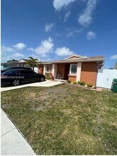 19763 SW 124th Ave in Miami, FL - Building Photo - Building Photo