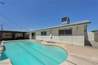 6413 Bannock Way in Las Vegas, NV - Building Photo - Building Photo