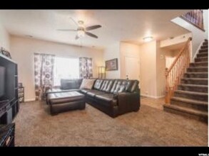 5237 W Cool Water Way in West Jordan, UT - Building Photo - Building Photo