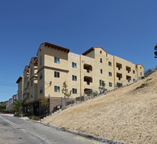 Manitou Vistas II Apartments