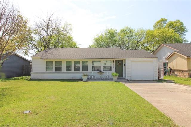 3119 Eisenhower Dr in Dallas, TX - Building Photo - Building Photo