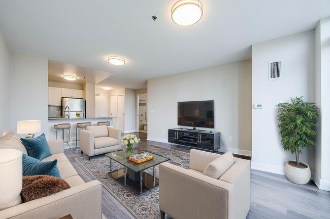 Beech Grove Suites
