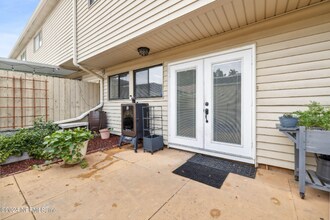 8191 Trafalgar Square in Jacksonville, FL - Building Photo - Building Photo