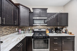 739 Bates St SE in Grand Rapids, MI - Building Photo - Building Photo