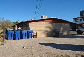 5827 E 26th St in Tucson, AZ - Building Photo - Building Photo