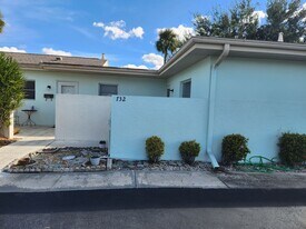 732 Joel Blvd in Lehigh Acres, FL - Building Photo