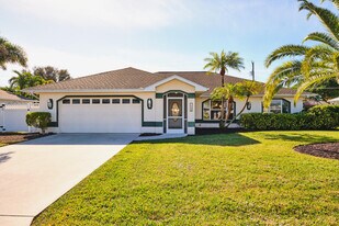132 SE 19th Ter in Cape Coral, FL - Building Photo