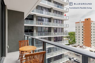 230 NE 5th Ct in Miami, FL - Building Photo - Building Photo