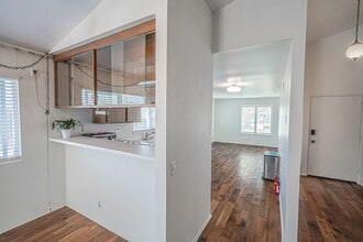 22933 Calvello Dr in Santa Clarita, CA - Building Photo - Building Photo