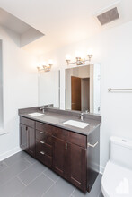 2015 N Wolcott Ave, Unit 1 in Chicago, IL - Building Photo - Building Photo