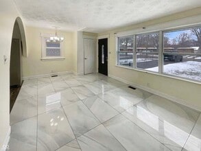 4055 N Grand Ave in Indianapolis, IN - Foto de edificio - Building Photo