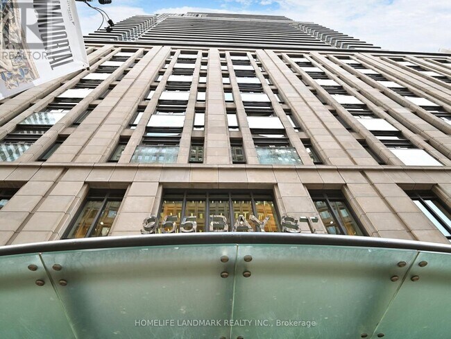 955 Bay St. in Toronto, ON - Building Photo - Building Photo