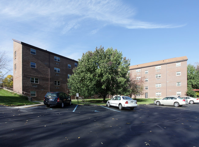 Raintree Square Retirement Community in New Castle, IN - Building Photo - Building Photo