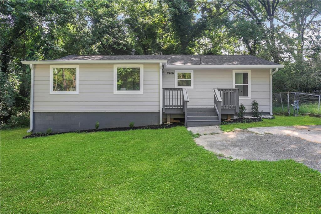 2466 Old Hapeville Rd SW in Atlanta, GA - Building Photo