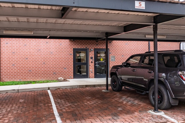 Coryell Commons Heights in Springfield, MO - Foto de edificio - Building Photo