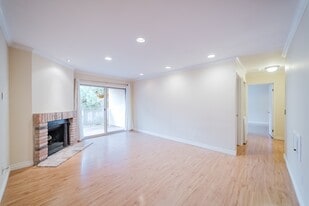 1760 El Camino Real in Encinitas, CA - Building Photo
