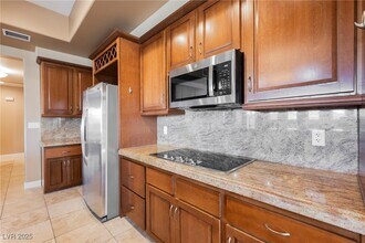 64 Strada Principale in Henderson, NV - Building Photo - Building Photo