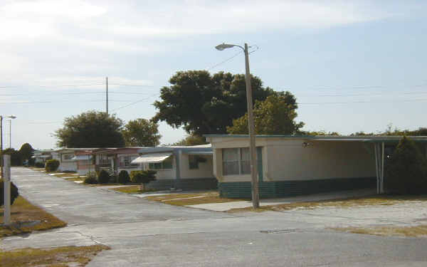 Laurel Mobile Park in Lake Wales, FL - Building Photo - Building Photo