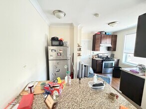 3153 W Augusta Blvd in Chicago, IL - Building Photo - Building Photo