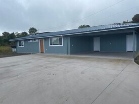 81-1137-1137 Konawaena School Rd in Kealakekua, HI - Building Photo