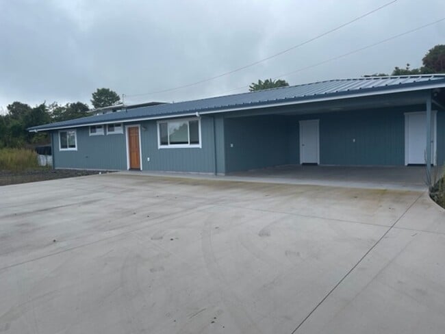 property at 81-1137-1137 Konawaena School Rd