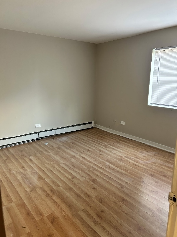 2216 W Nichols Rd in Arlington Heights, IL - Building Photo - Building Photo