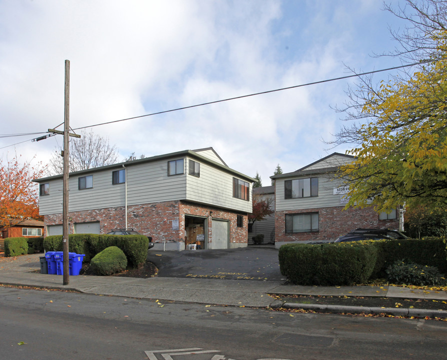 Montego in Portland, OR - Foto de edificio