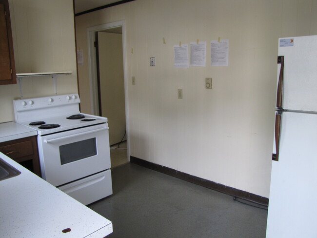 620 W Beaver Ave, Unit b in State College, PA - Building Photo - Building Photo