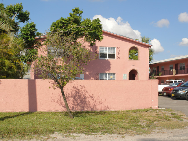 1021 NE 3rd Ave in Pompano Beach, FL - Building Photo - Building Photo