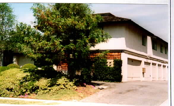 24525 Bendricon Ln in Lake Forest, CA - Building Photo - Building Photo