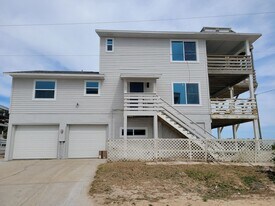 6598 S Atlantic Ave in New Smyrna Beach, FL - Building Photo