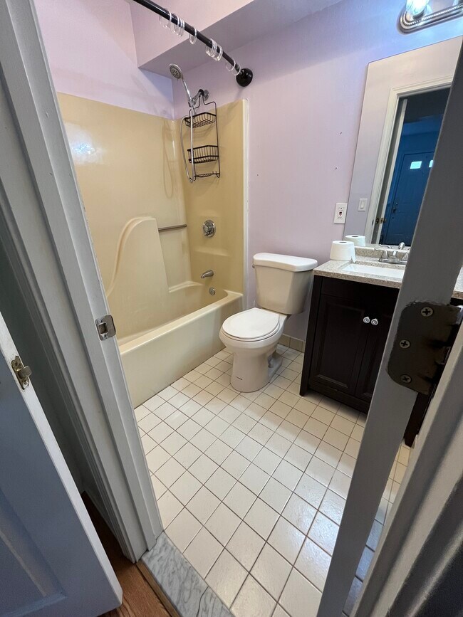 2743 Cranberry Hwy in Wareham, MA - Building Photo - Building Photo