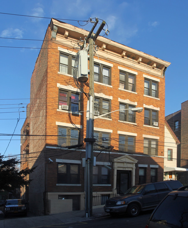 23-25 Cortlandt St in Mount Vernon, NY - Foto de edificio - Building Photo