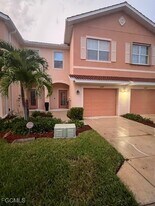 10187 Via Colomba Circle in Ft. Myers, FL - Building Photo