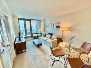 701 Pennsylvania Ave NW in Washington, DC - Building Photo - Building Photo