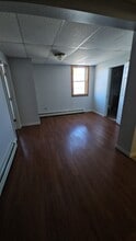 49 Center Dr, Unit Apt 4 in Orrington, ME - Building Photo - Building Photo