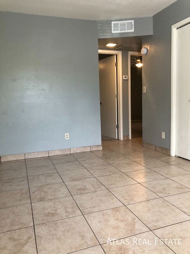 111 N Phyllis in Mesa, AZ - Building Photo - Building Photo