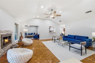 1117 Glyndon Dr in Plano, TX - Building Photo - Building Photo