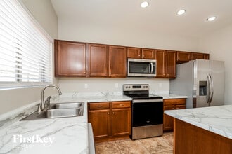 8223 W Carol Ave in Peoria, AZ - Building Photo - Building Photo