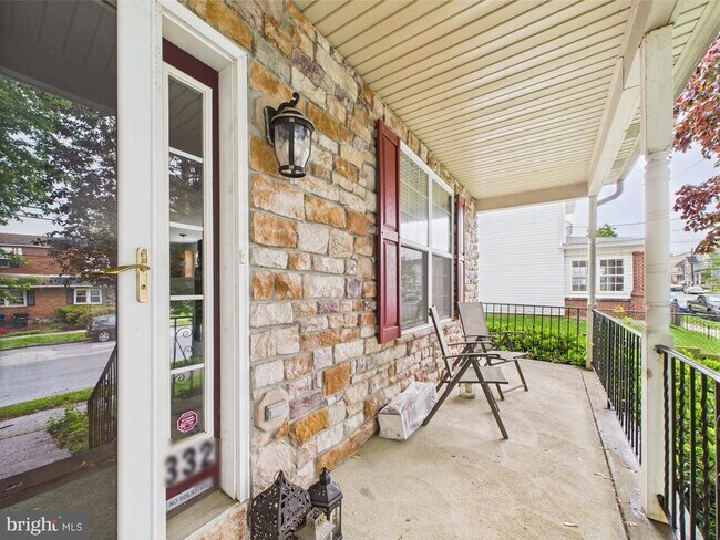 332 W 4th Ave in Conshohocken, PA - Building Photo - Building Photo