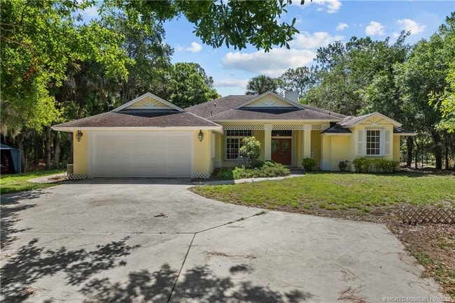 property at 11511 SW Citrus Blvd S