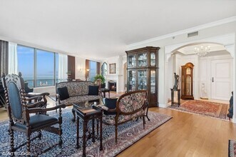600 N Lake Shore Dr, Unit 3205 in Chicago, IL - Building Photo - Building Photo