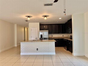 122 Andalusia Loop in Davenport, FL - Building Photo - Building Photo