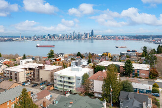 The Venetian in Seattle, WA - Building Photo - Building Photo