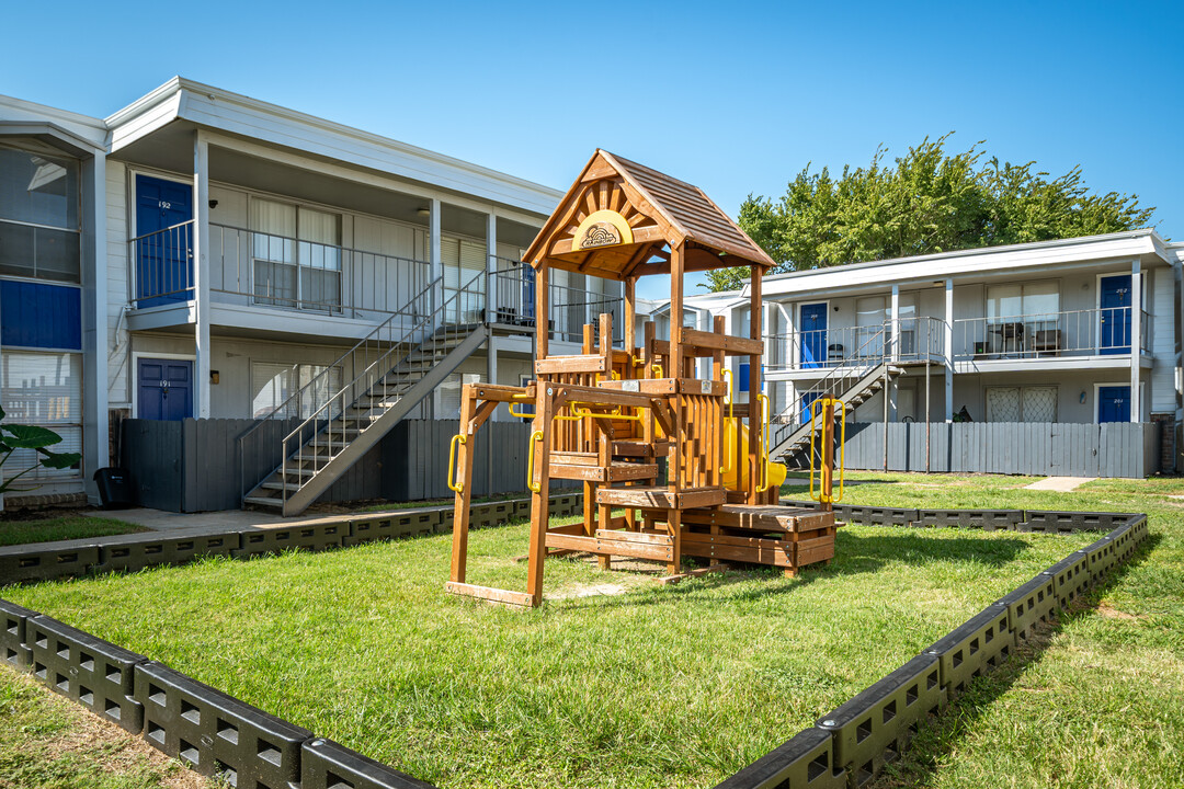 Patriot Forest in Houston, TX - Building Photo